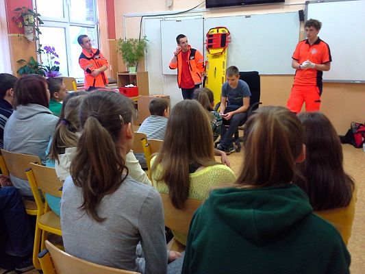 Grafika #4: I pomoc przedmedyczna.