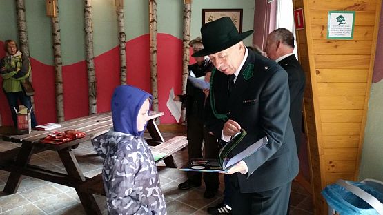 Grafika #12: Ożywić pola 2014- rok trznadla