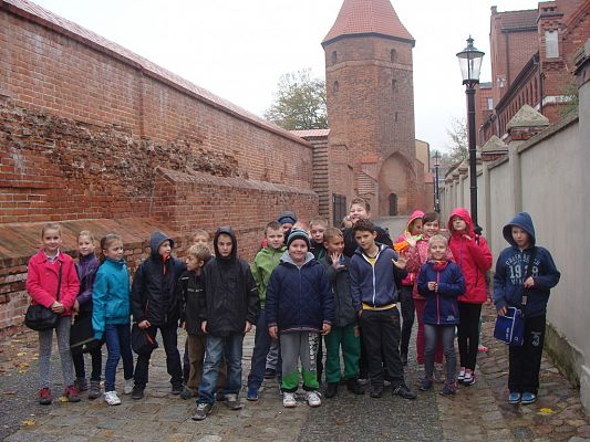 Grafika #0: Lekcja historii klasy IV w lęborskim muzeum