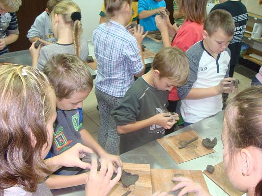 Grafika #5: Lekcja historii klasy IV w lęborskim muzeum