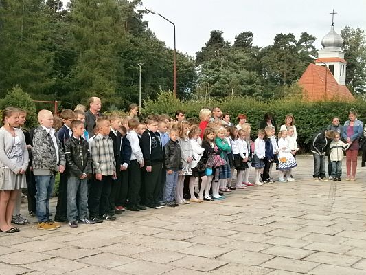 Grafika #1: ROZPOCZĘCIE ROKU SZKOLNEGO 2014/2015