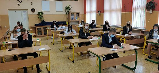 Klasa 8 przed egzaminem grafika