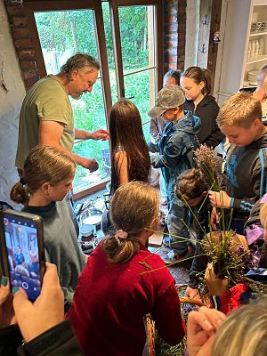 Grafika 19: Wycieczka do Lawendowej Osady w Przywidzu