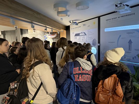 Grafika 65: Wizyta w teatrze - Narodowy Teatr Edukacji