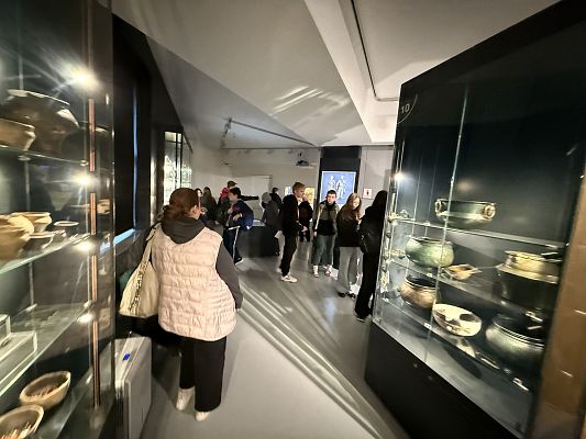 Grafika 49: Wizyta w teatrze - Narodowy Teatr Edukacji