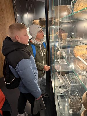 Grafika 27: Wizyta w teatrze - Narodowy Teatr Edukacji