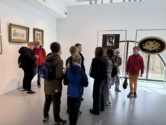 Grafika 22: Wizyta w teatrze - Narodowy Teatr Edukacji