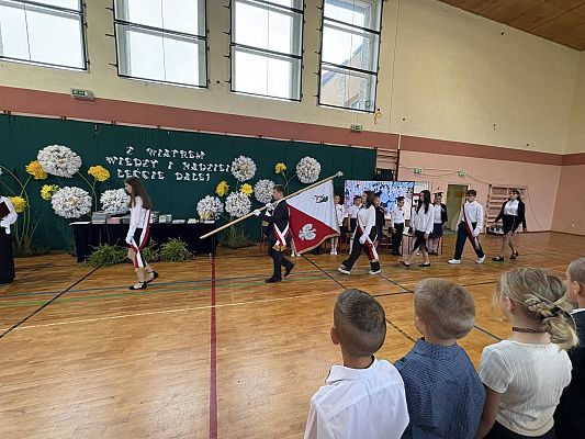 Zakończenie roku szkolnego 2024/2025 grafika