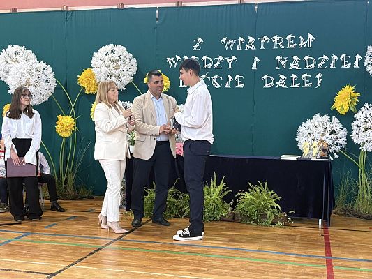 Zakończenie roku szkolnego 2024/2025 grafika