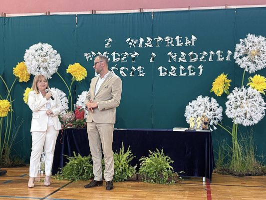 Zakończenie roku szkolnego 2024/2025 grafika