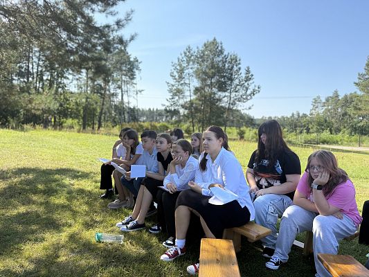 Narodowe czytanie - Szkoła Podstawowa w Leśnicach grafika
