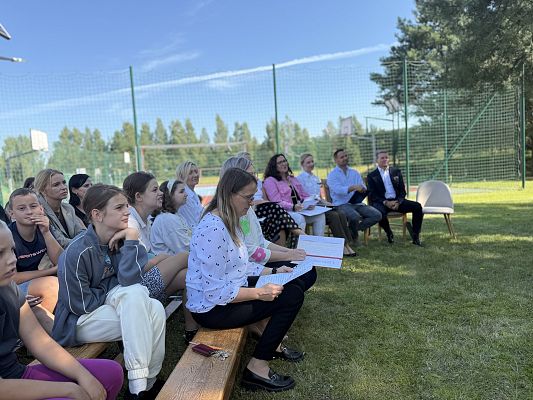 Narodowe czytanie - Szkoła Podstawowa w Leśnicach grafika