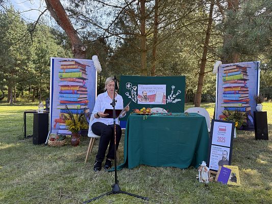 Narodowe czytanie - Szkoła Podstawowa w Leśnicach grafika