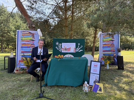 Narodowe czytanie - Szkoła Podstawowa w Leśnicach grafika