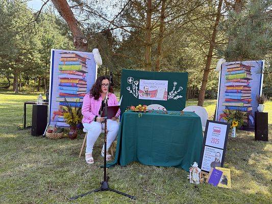 Narodowe czytanie - Szkoła Podstawowa w Leśnicach grafika