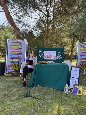 Narodowe czytanie - Szkoła Podstawowa w Leśnicach grafika