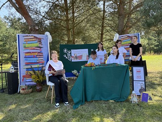 Narodowe czytanie - Szkoła Podstawowa w Leśnicach grafika