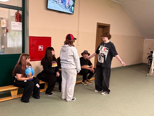 Grafika 3: Dzień Języków Obcych w naszej szkole