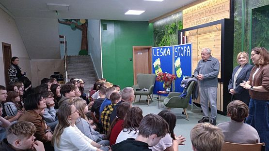 Grafika 6: Szkolne Koło Turystyczne „Leśna Stopa”