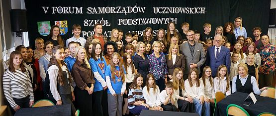 Grafika 1: V Forum Samorządów Uczniowskich Szkół Podstawowych Powiatu Lęborskiego