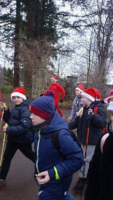 Grafika 7: Aktywne Mikołajki ze Szkolnym Kołem Turystycznym