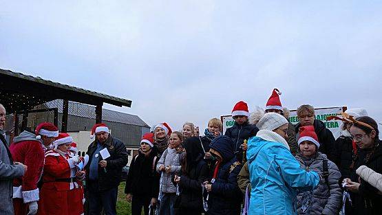 Grafika 10: Aktywne Mikołajki ze Szkolnym Kołem Turystycznym