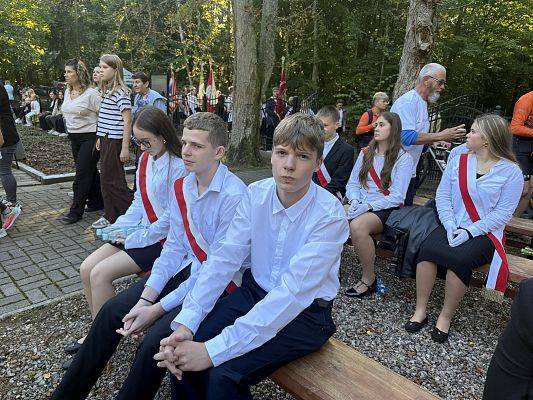 Grafika 10: Uroczystość ku czci Ofiar Marszu Śmierci -Krępa Kaszubska