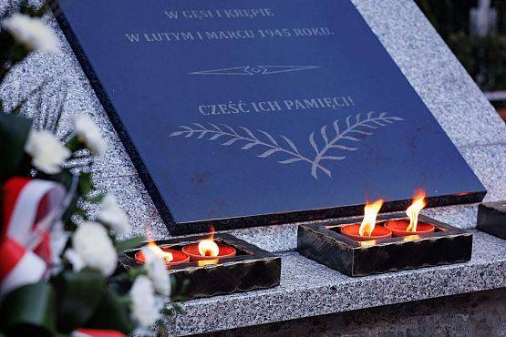 Grafika 12: Uroczystość ku czci Ofiar Marszu Śmierci -Krępa Kaszubska